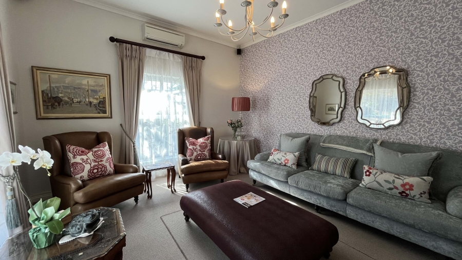 3 Bedroom Property for Sale in Van Riebeeckshof Western Cape